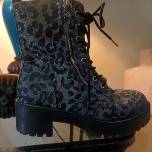 Sparkle Leopard print boots